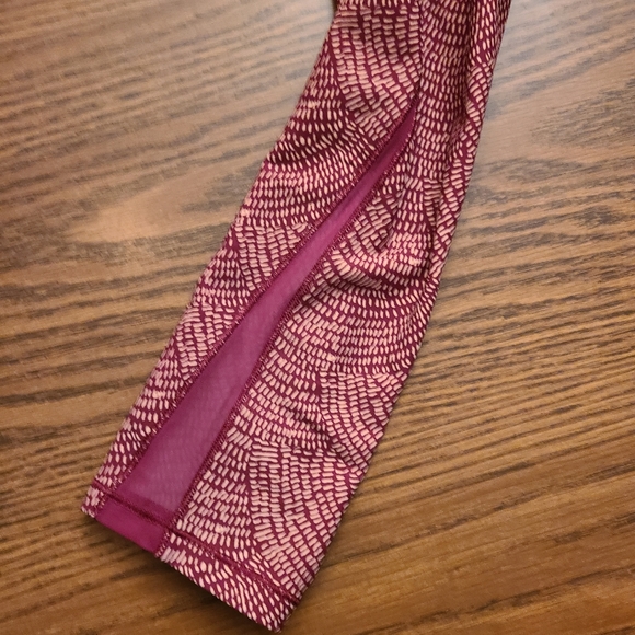 Calia Patterned Leggings with Deep Side Pockets in size XL - Picture 10 of 11